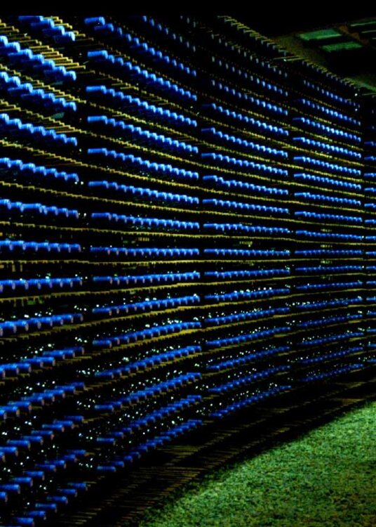 Clos Apalta Casa Lapostolle Colchagua Valley Chile 400 Punkte Box James Suckling mit je 1 Flasche 2014, 2015, 2017, 2021