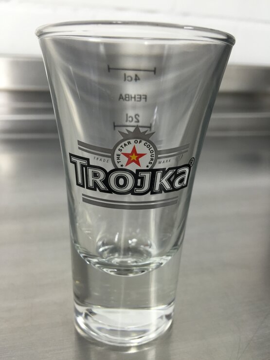 Shot-Gläser Trojka (24 Stück) Miete Fr. -.35/Glas inkl. Reinigung 