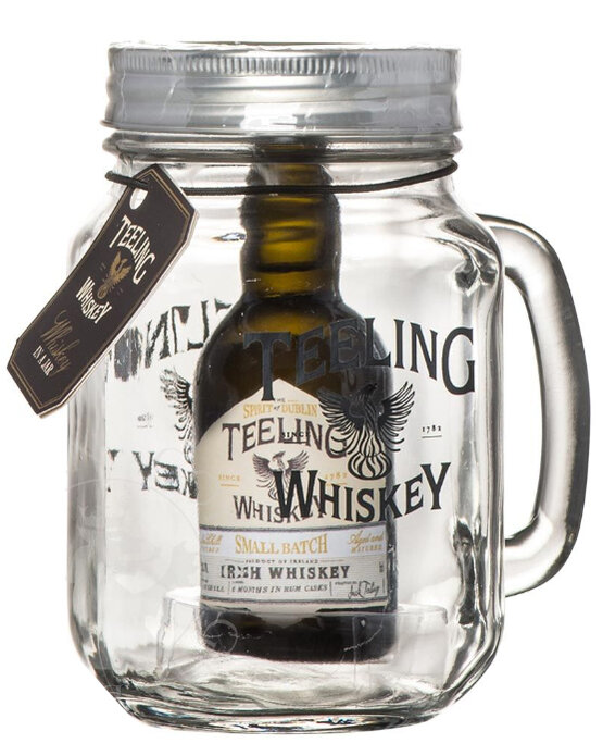Whiskey Teeling Small Batch  Irish im Teeglas mit Henkel