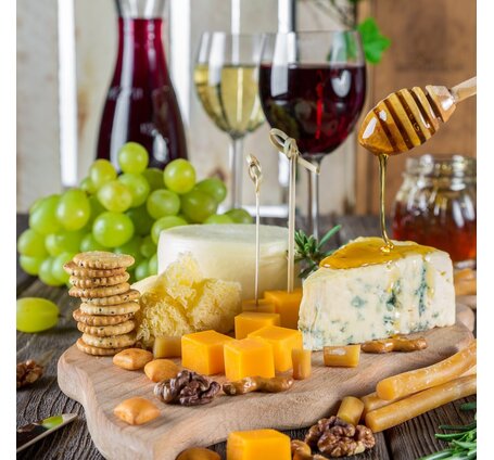 SCHÜWO Weinschule: Käse & Wein mit Nathalie Saxer, Mittwoch, 12. November 2025 - wenige letzte Plätze verfügbar