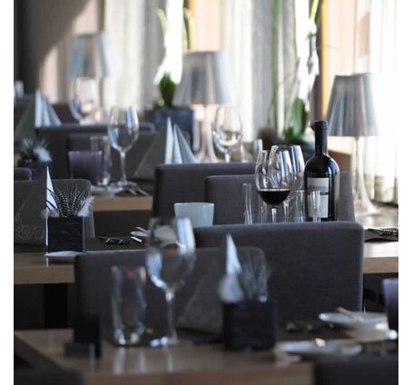 SCHÜWO Wine & Dine: Premium Wine & Dine «Roter Teppich für Weltklasse-Cabernet», Freitag, 7. November 2025 - sehr wenige letzte Plätze