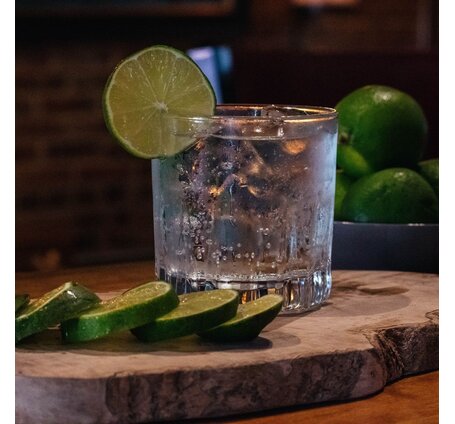 SCHÜWO Weinschule: Gin & Tonic: Winter Edition, Donnerstag, 19. Februar 2026 - wenige letzte Plätze verfügbar