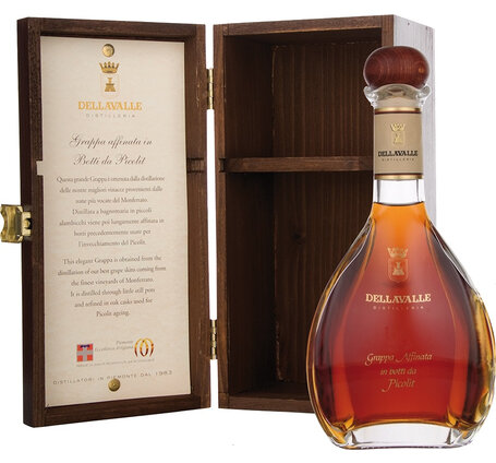 Grappa Dellavalle Affinata da Picolit Holzkistchen (solange Vorrat, kein neuer Liefertermin bekannt)