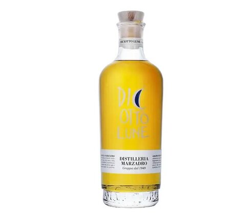 Grappa Le Diciotto Lune Stravecchia Distilleria Marzadro, Trentino