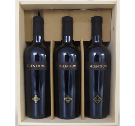 Holzk. 3 Fl. Silentium Primitivo di Manduria DOC Puglia