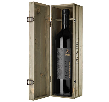MAVRIO 3.0 L mit Geschenkverpackung Negroamaro Salento IGT Apulien (solange Vorrat, vorraussichtlich Anfang Juni wieder lieferbar)